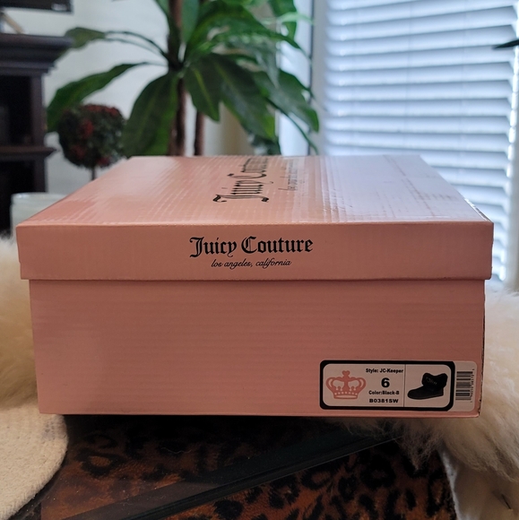 Juicy Couture women slip on boots - Picture 6 of 6